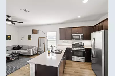 2729 Louris Lane, Pflugerville, TX 78660 - Photo 5