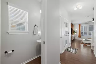 2105 Town Centre Dr, Round Rock, TX 78664 - Photo 13
