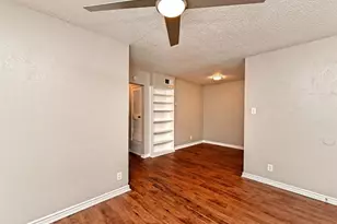 2401 Manor Rd, Austin, TX 78722 - Photo 15