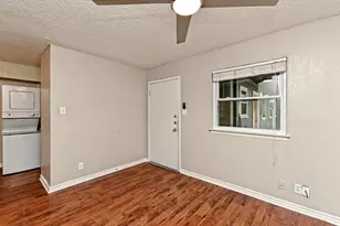 2401 Manor Rd, Austin, TX 78722 - Photo 19