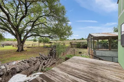 10843 US Highway 90 W, Harwood, TX 78632 - Photo 19