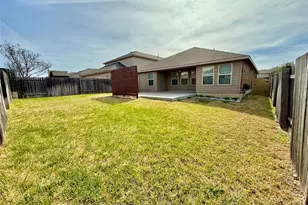 4512 Chestnut Meadows Bend, Georgetown, TX 78626 - Photo 19