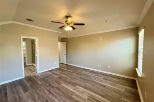 4512 Chestnut Meadows Bend, Georgetown, TX 78626 - Photo 13