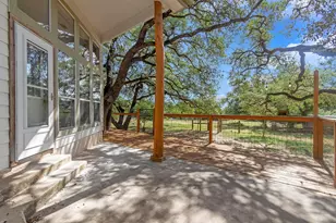 1120 Meadow Ridge Dr, Dripping Springs, TX 78620 - Photo 31