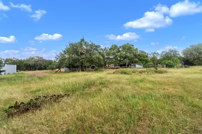 1120 Meadow Ridge Drive, Dripping Springs, TX 78620 - Photo 33