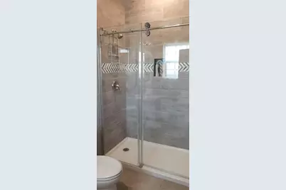 407 S Main Street, Taylor, TX 76574 - Photo 9