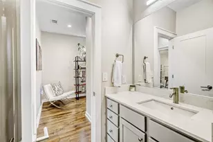 6800 Menchaca Rd, Austin, TX 78745 - Photo 25