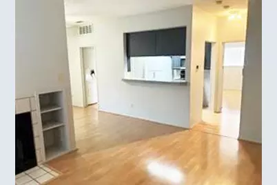 806 W 24th Street #201, Austin, TX 78705 - Photo 3