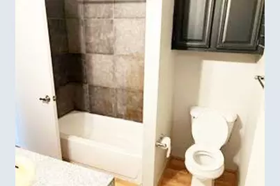 806 W 24th Street #201, Austin, TX 78705 - Photo 13