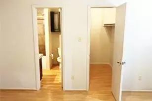 806 W 24th St, Austin, TX 78705 - Photo 11