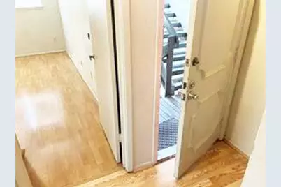 806 W 24th Street #201, Austin, TX 78705 - Photo 19