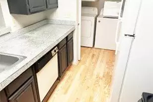 806 W 24th St, Austin, TX 78705 - Photo 7