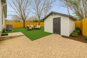 1108 Vasquez St, Austin, TX 78741 - Photo 11