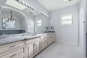 306 Napa Ct, Driftwood, TX 78619 - Photo 15