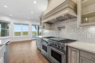 306 Napa Ct, Driftwood, TX 78619 - Photo 9