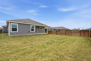 388 Barcelona, Kyle, TX 78640 - Photo 25