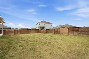 388 Barcelona, Kyle, TX 78640 - Photo 25