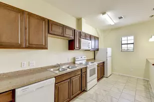 420 N Pleasant Valley Rd, Austin, TX 78702 - Photo 17