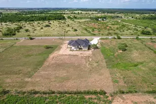 1136 Country Road 484 Rd, Elgin, TX 78621 - Photo 33