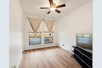 501 Meadow Drive, Rockdale, TX 76567 - Photo 13