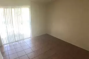 2610 Salado St, Austin, TX 78705 - Photo 5