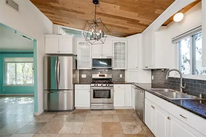 2404 Barton Skyway, Austin, TX 78704 - Photo 7