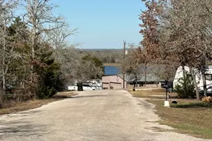 211 Big Bow, Smithville, TX 78957 - Photo 15