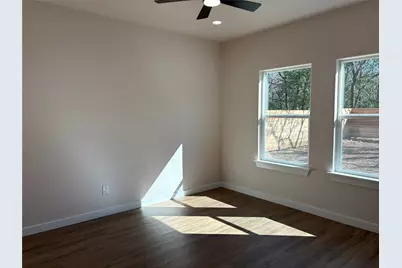 211 Big Bow, Smithville, TX 78957 - Photo 9