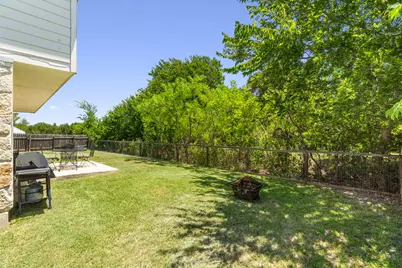 704 Honeysuckle Drive, Leander, TX 78641 - Photo 5