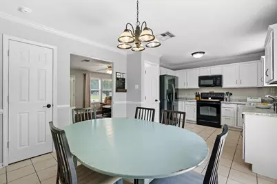 704 Honeysuckle Drive, Leander, TX 78641 - Photo 11