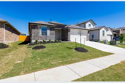 237 Sky Meadows Circle, San Marcos, TX 78666 - Photo 3