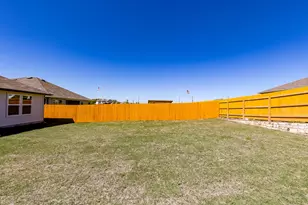 237 Sky Meadows Cir, San Marcos, TX 78666 - Photo 29