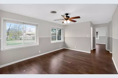 105 Shannon Lane, Georgetown, TX 78628 - Photo 3