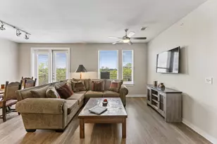 1900 Barton Springs Rd, Austin, TX 78704 - Photo 15