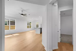 410 Raleigh Dr, Georgetown, TX 78633 - Photo 17