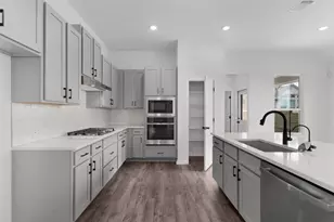 410 Raleigh Dr, Georgetown, TX 78633 - Photo 11