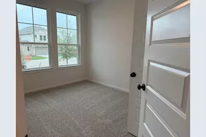 410 Raleigh Drive, Georgetown, TX 78633 - Photo 7