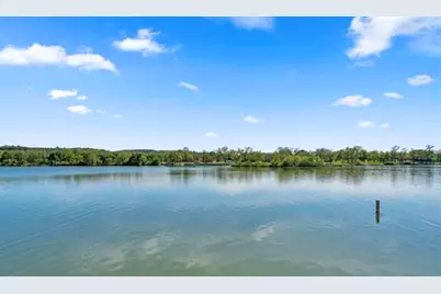 319 Meadowlakes Drive, Marble Falls, TX 78654 - Photo 27