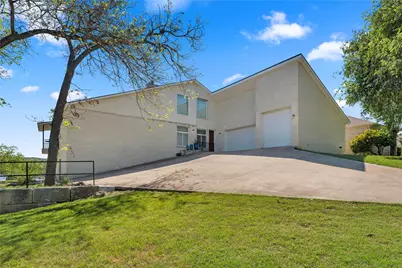 319 Meadowlakes Drive, Marble Falls, TX 78654 - Photo 21