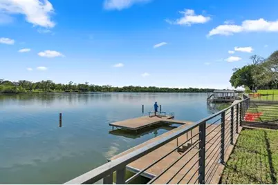 319 Meadowlakes Drive, Marble Falls, TX 78654 - Photo 25