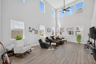 9105 Hamadryas Drive, Austin, TX 78744 - Photo 9