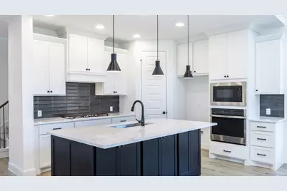 205 Ensberg Lane, Liberty Hill, TX 78642 - Photo 7