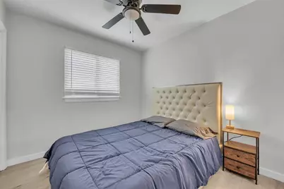 3400 Laguna Drive, Austin, TX 78741 - Photo 19