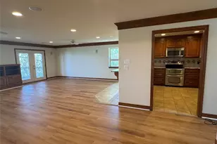 20700 E Lakeshore Dr, Spicewood, TX 78669 - Photo 9