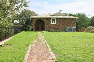 20700 E Lakeshore Dr, Spicewood, TX 78669 - Photo 3