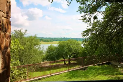 20700 E Lakeshore Drive, Spicewood, TX 78669 - Photo 39