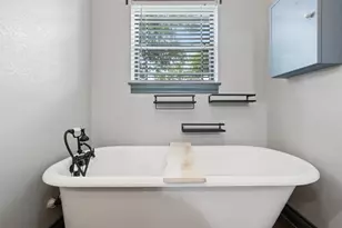 1176 Private Rd 5011, Ledbetter, TX 78946 - Photo 13