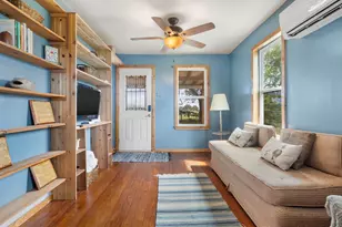 10843 US Hwy 90 W, Harwood, TX 78632 - Photo 5
