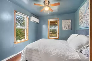 10843 US Hwy 90 W, Harwood, TX 78632 - Photo 11