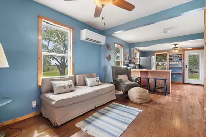 10843 US Highway 90 W, Harwood, TX 78632 - Photo 7